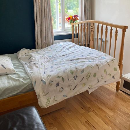 Private Lovely Double Bedroom High Wycombe Buitenkant foto