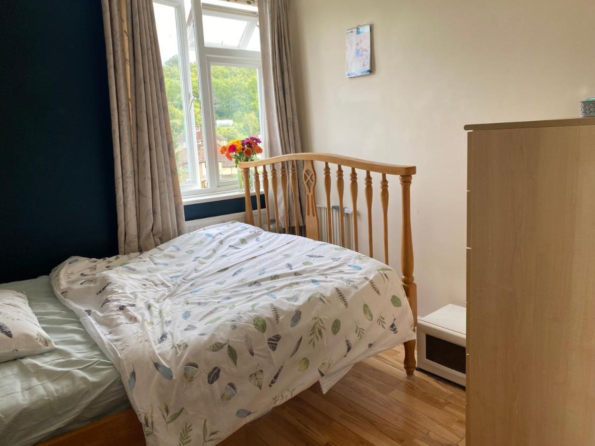 Private Lovely Double Bedroom High Wycombe Buitenkant foto